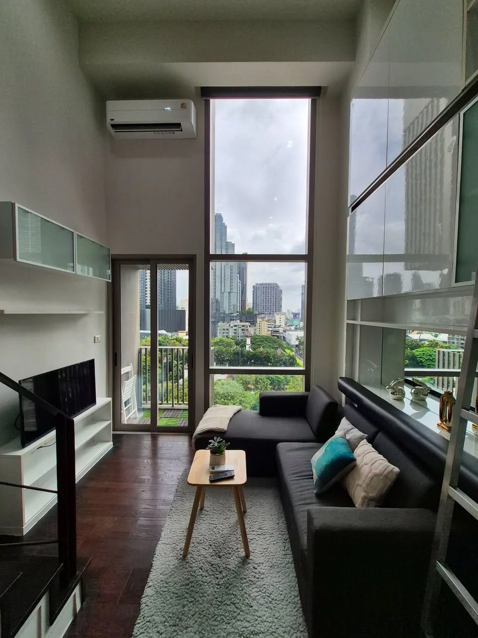 1 Bedroom condo in ASHTON Morph 38