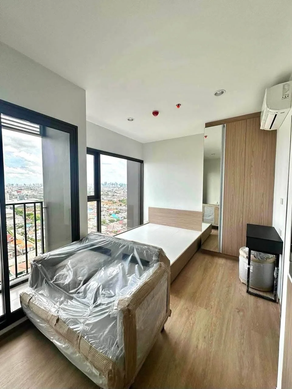 1 Bedroom condo in Noble Create