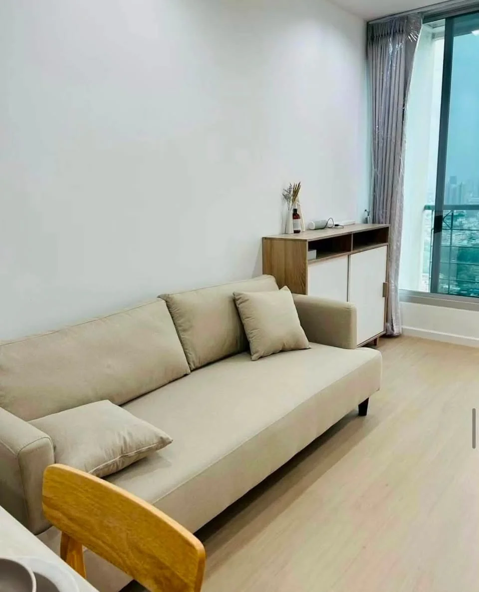 2 Bedroom condo in Sathorn House