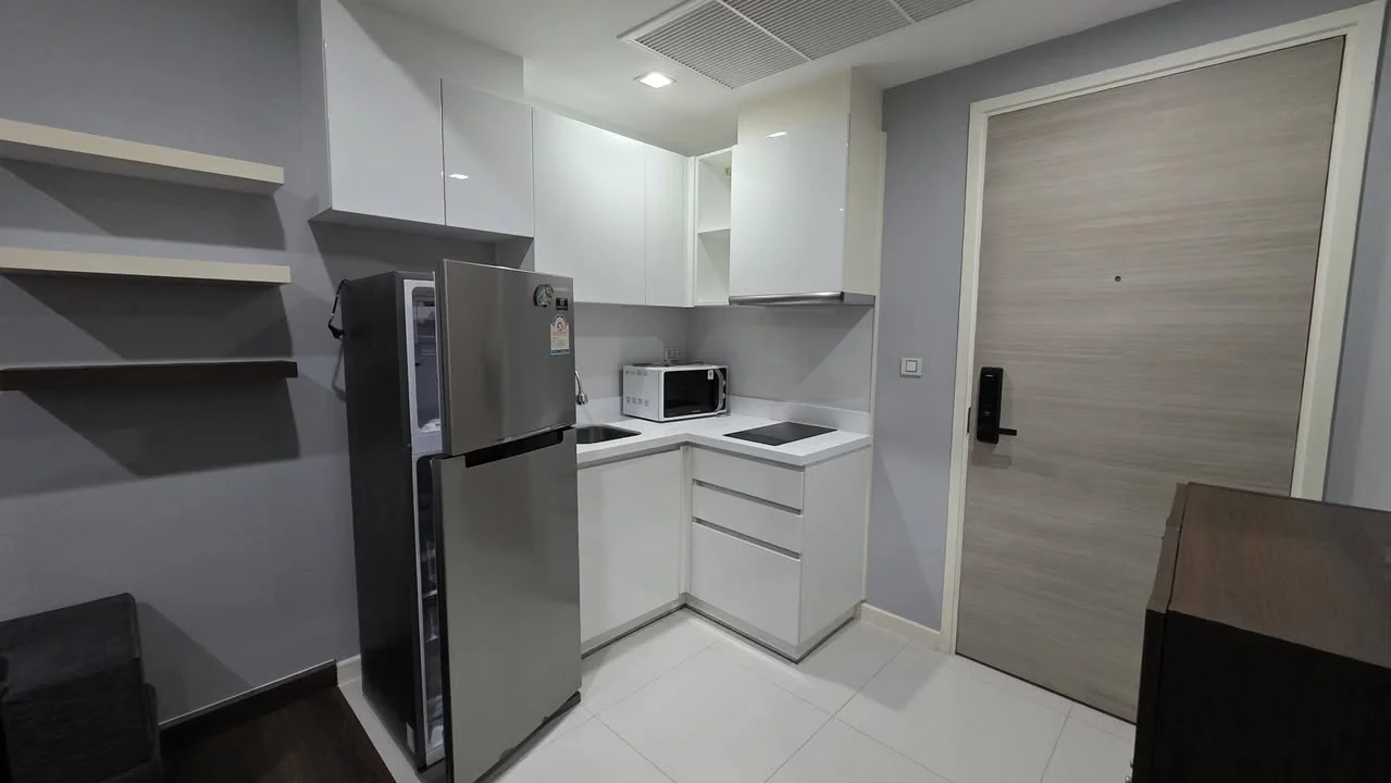 1 Bedroom condo in Condolette Ize Ratchathewi
