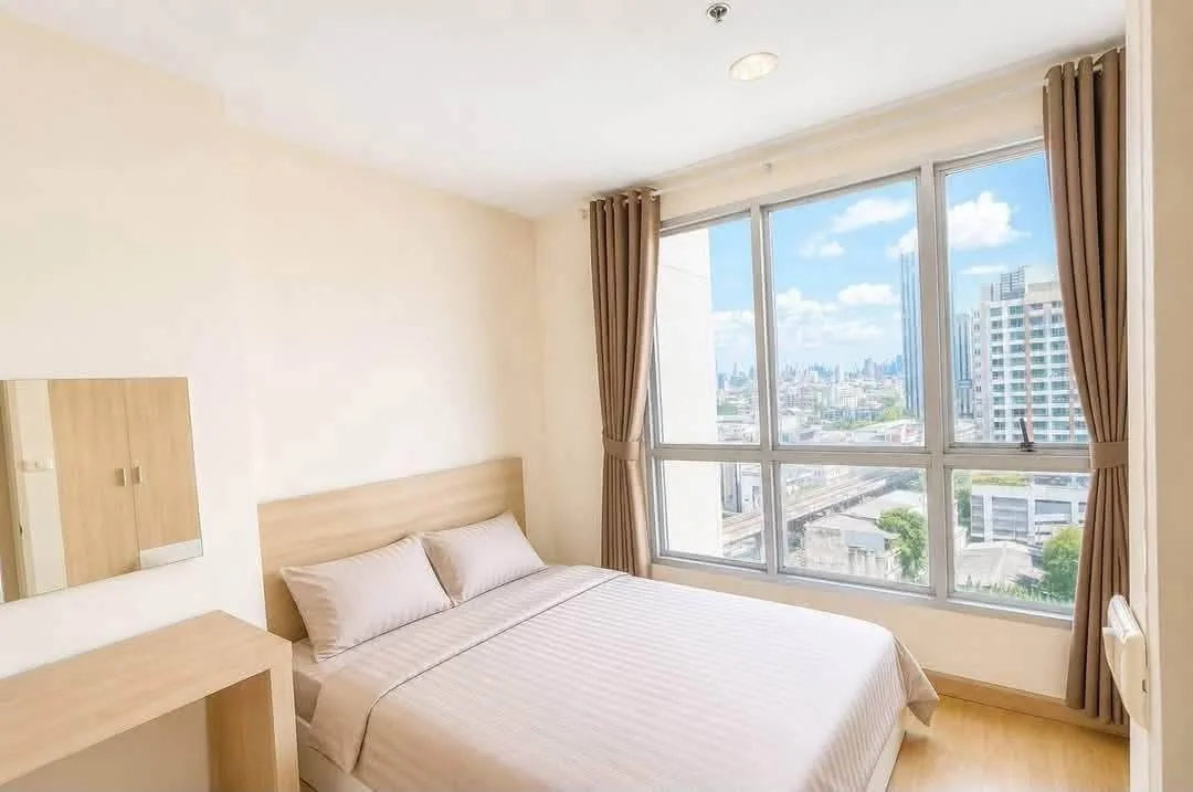 1 Bedroom condo in Life @ Phahon-Ari
