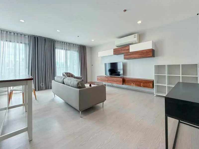 2 Bedroom condo in Rhythm Sukhumvit 36-38