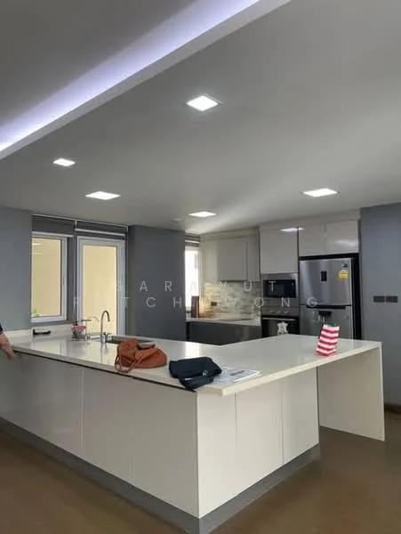 2 Bedroom condo in The Avenue Sukumvit 61