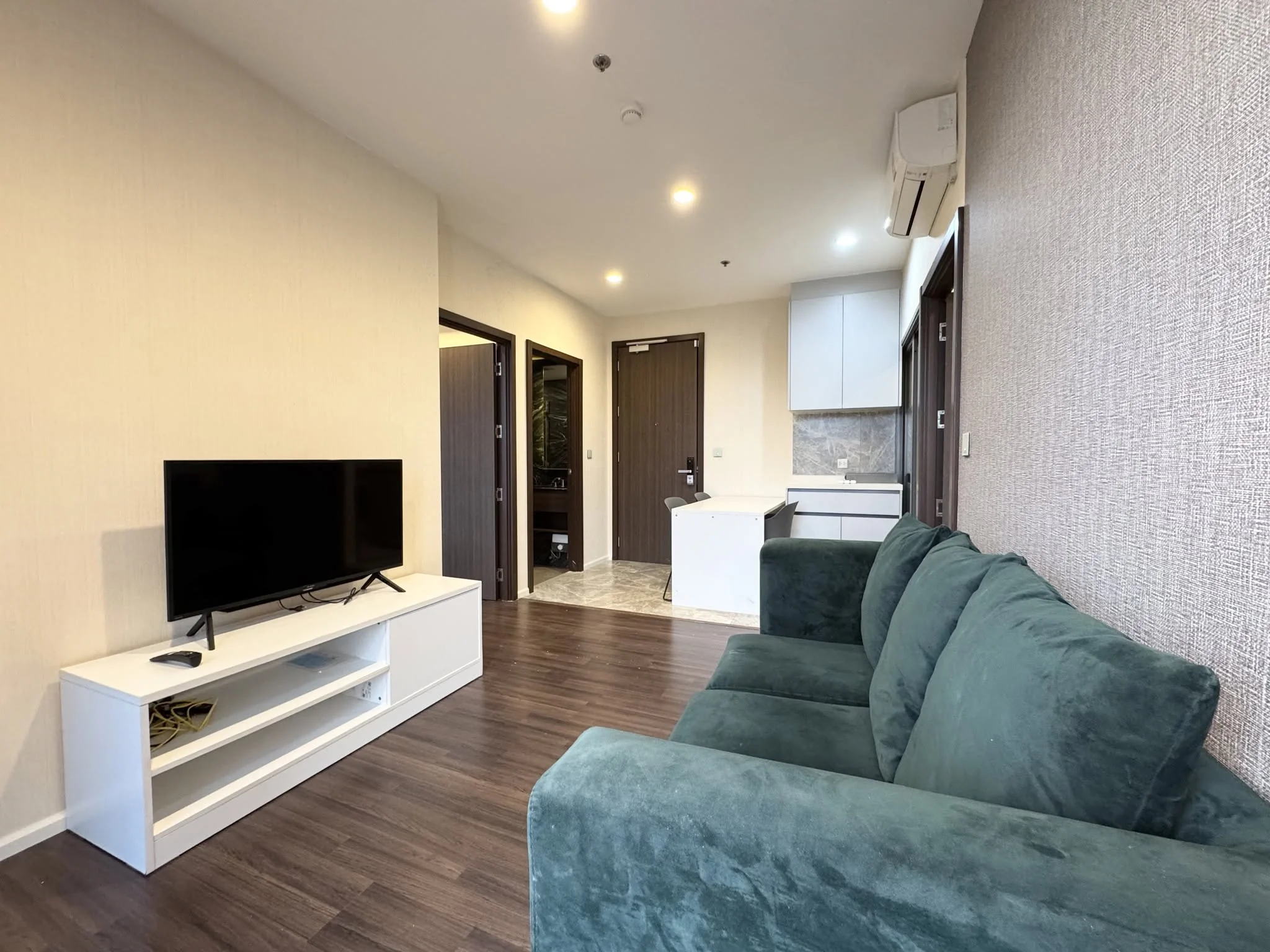 2 Bedroom condo in Whizdom Inspire Sukhumvit