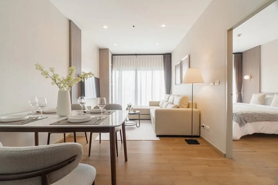 1 Bedroom condo in Noble Reveal