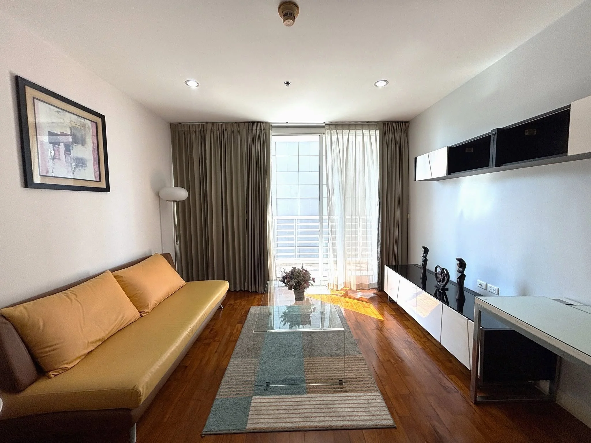2 Bedroom condo in Siri Residence