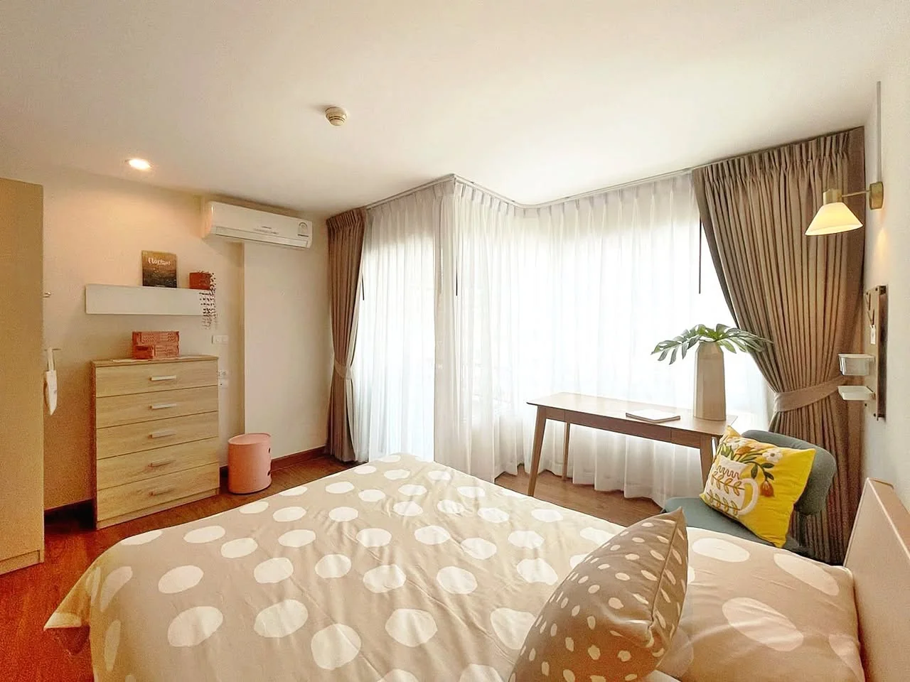 1 Bedroom condo in Surawong City Resort