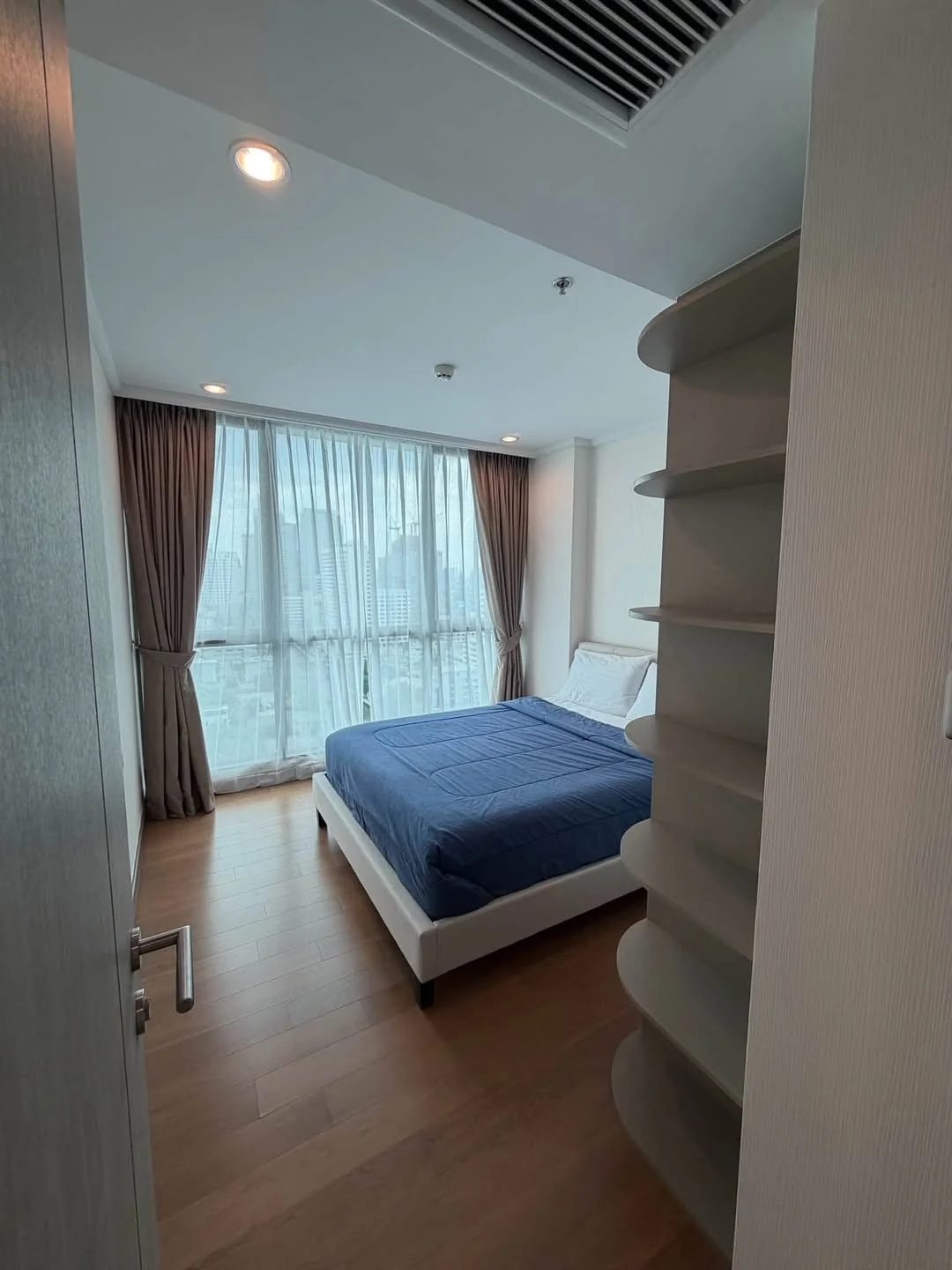 1 Bedroom condo in Supalai Oriental Sukhumvit 39