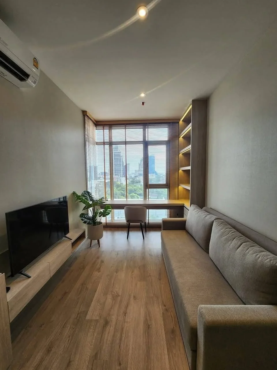 1 Bedroom condo in Rhythm Ekkamai Estate