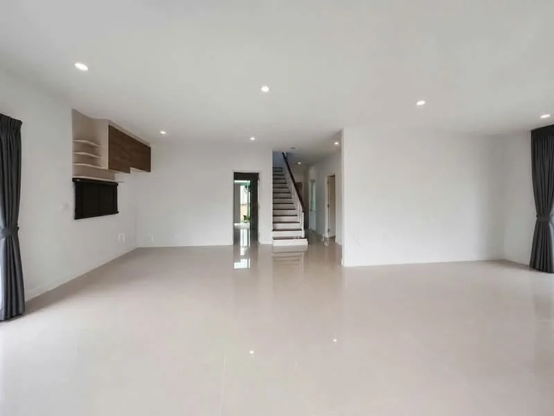 4 Bedroom condo in Habitia Yard Ramintra