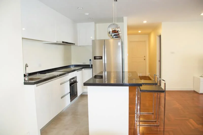 2 Bedroom condo in Silom Condominium