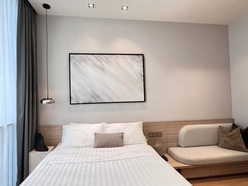 1 Bedroom condo in 28 Chidlom