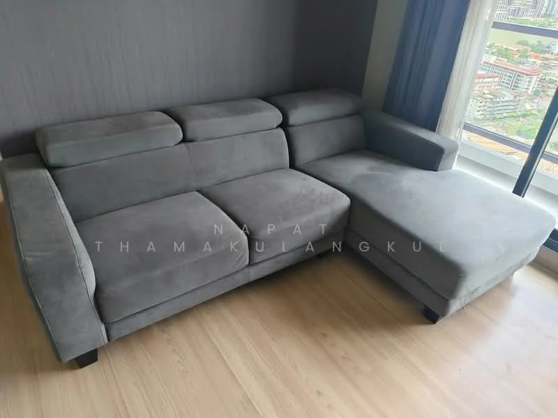 2 Bedroom condo in Urbano Absolute Sathon-Taksin