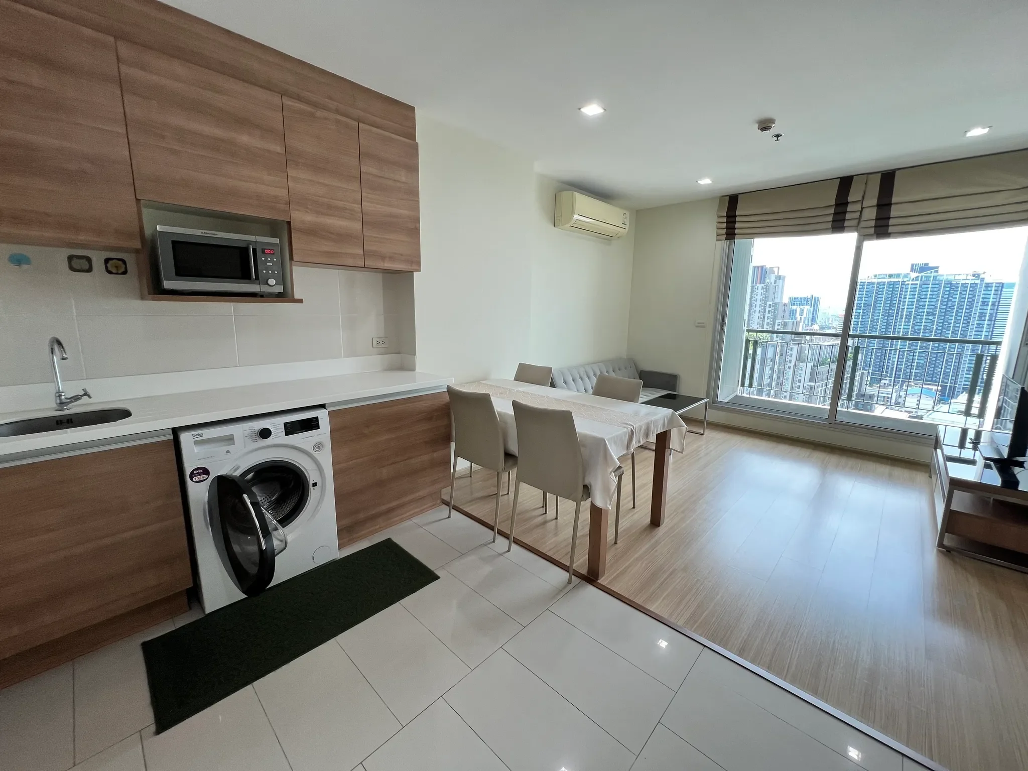 2 Bedroom condo in Rhythm Ratchada-Huaikwang