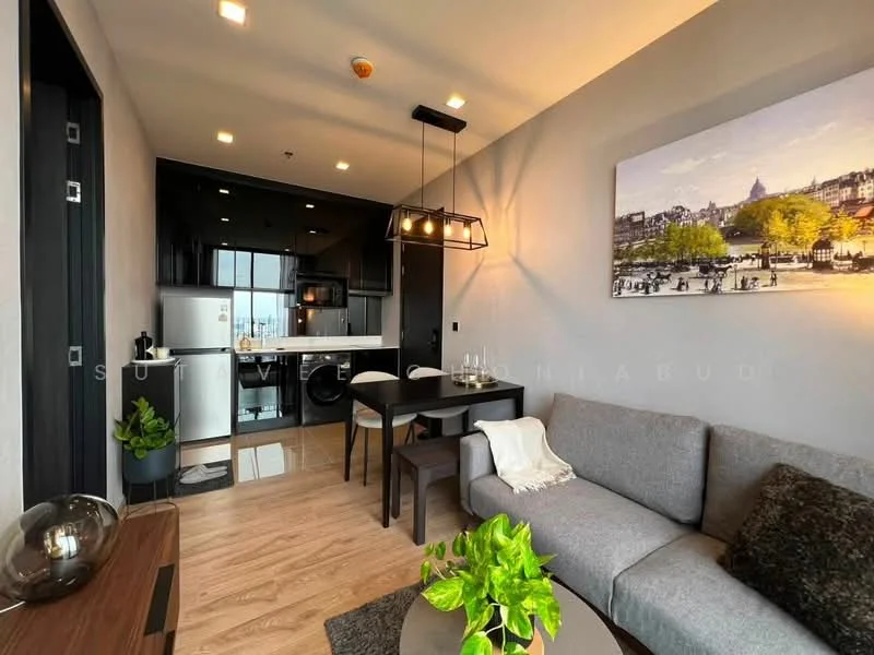 1 Bedroom condo in Noble Around Ari