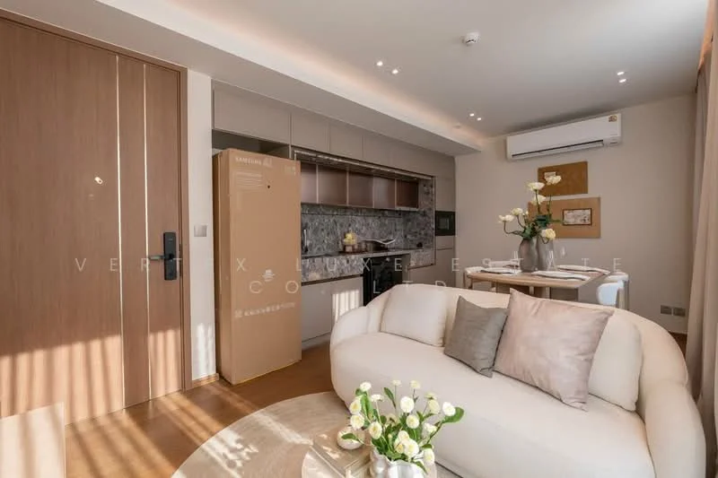 1 Bedroom condo in Via 34