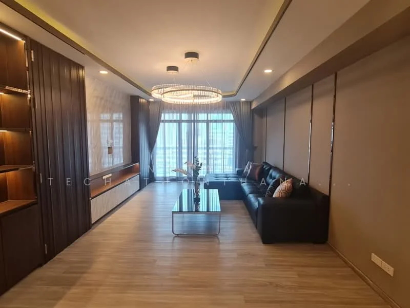 3 Bedroom condo in Royal Castle Sukhumvit