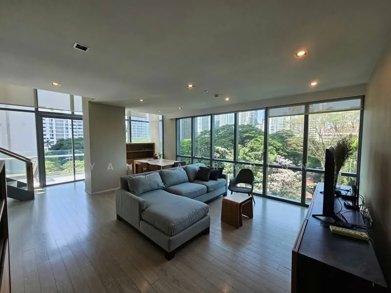 2 Bedroom condo in The Room Sukhumvit 21