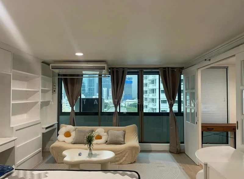 2 Bedroom condo in Diamond Tower