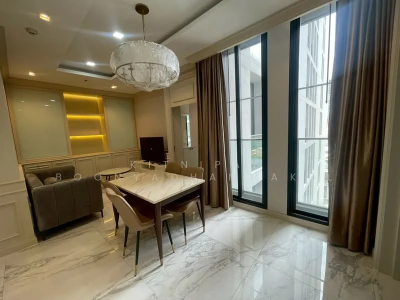 2 Bedroom condo in Noble Ploenchit