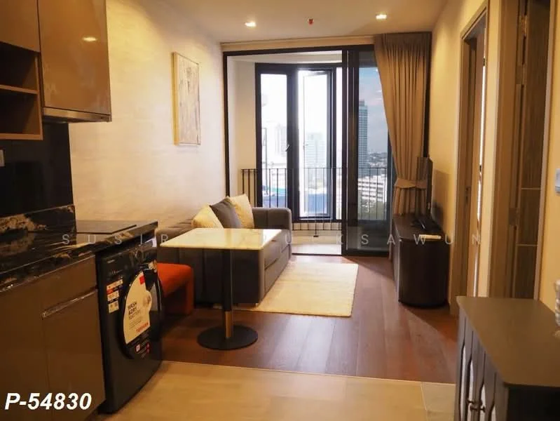 1 Bedroom condo in IDEO Q Victory
