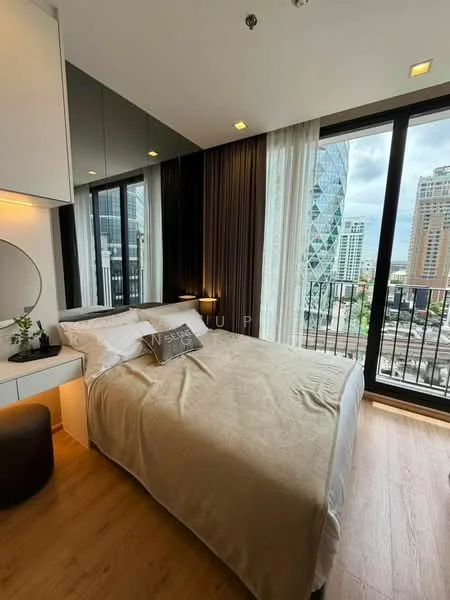 2 Bedroom condo in Noble Around Ari