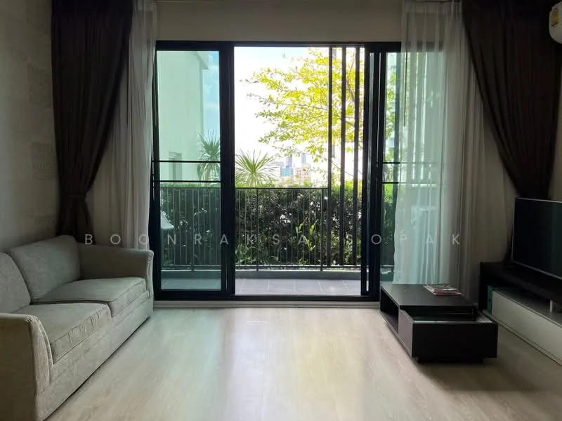 1 Bedroom condo in Quinn Ratchada 17