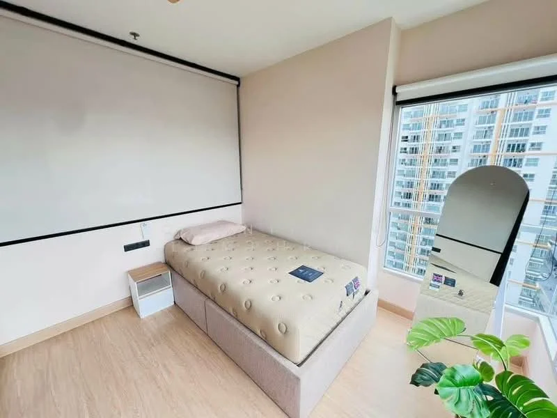 2 Bedroom condo in The Parkland Taksin-Thapra