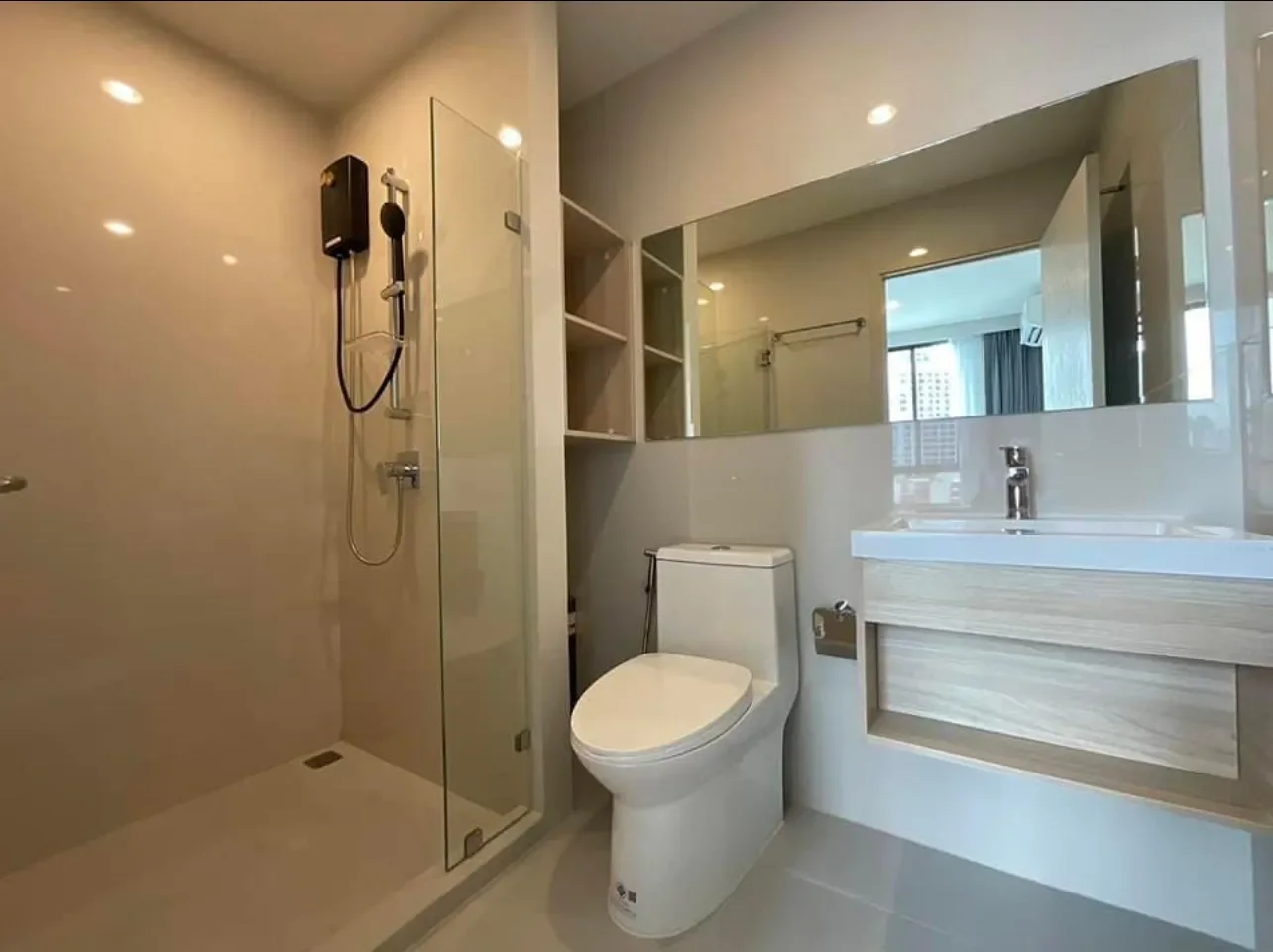1 Bedroom condo in NUE Noble Ratchada-Lat Phrao