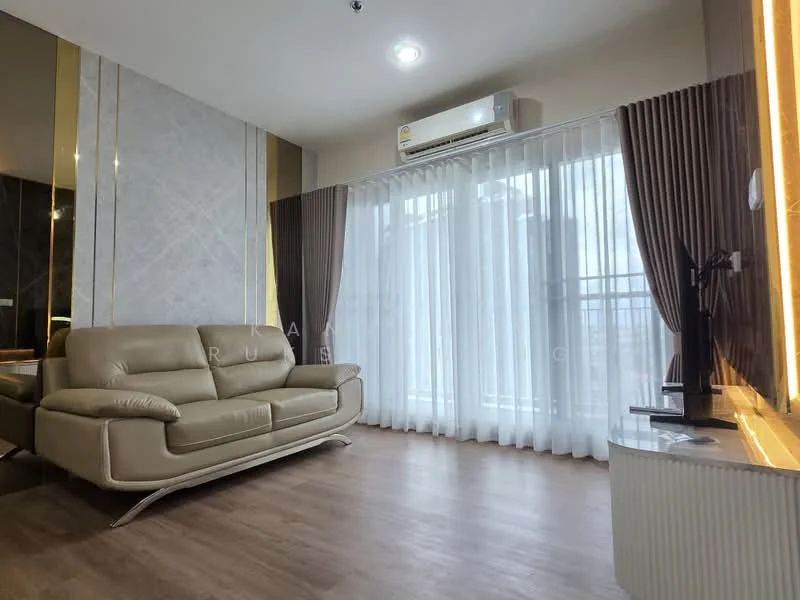 2 Bedroom condo in The Parkland Grand Taksin