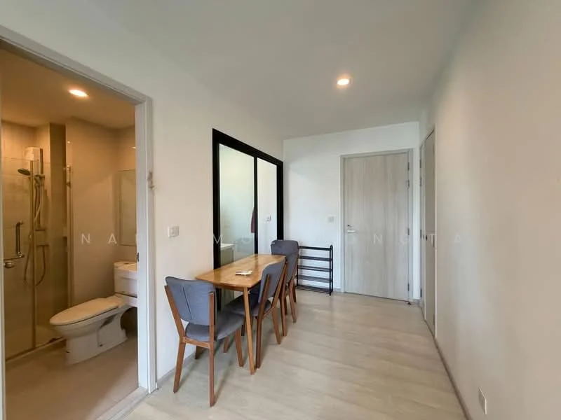 2 Bedroom condo in Life Asoke