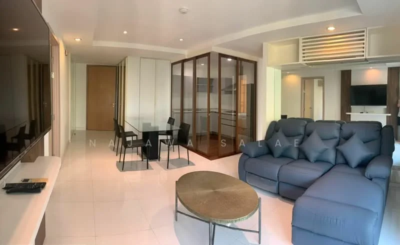 3 Bedroom condo in SIRI on 8 Sukhumvit 8