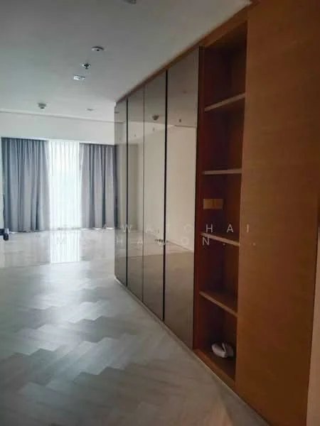 3 Bedroom condo in The Met Sathorn