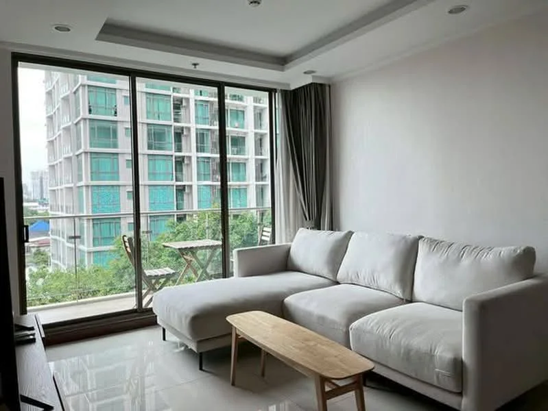 2 Bedroom condo in Supalai Oriental Sukhumvit 39