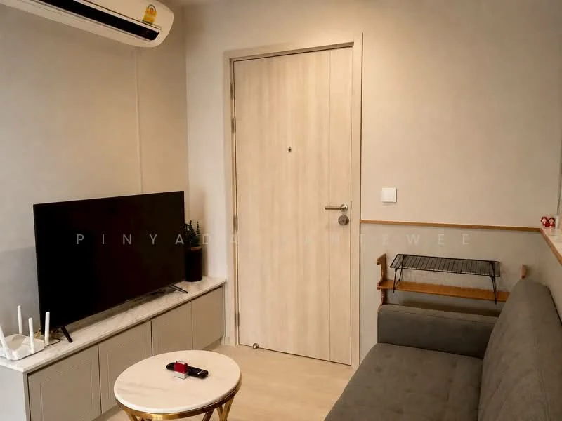 1 Bedroom condo in Life One Wireless
