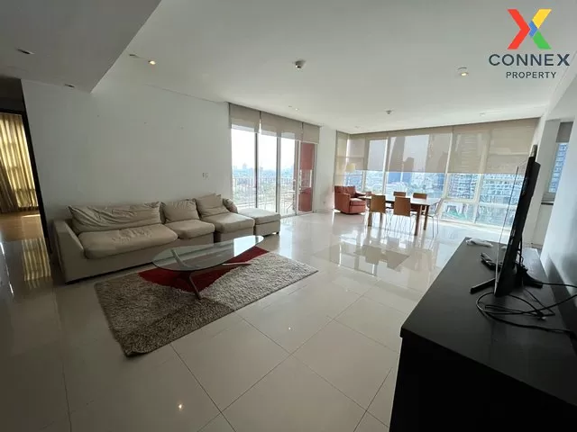 3 Bedroom condo in Fullerton Sukhumvit