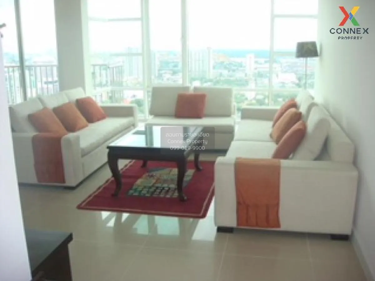 3 Bedroom condo in Fullerton Sukhumvit