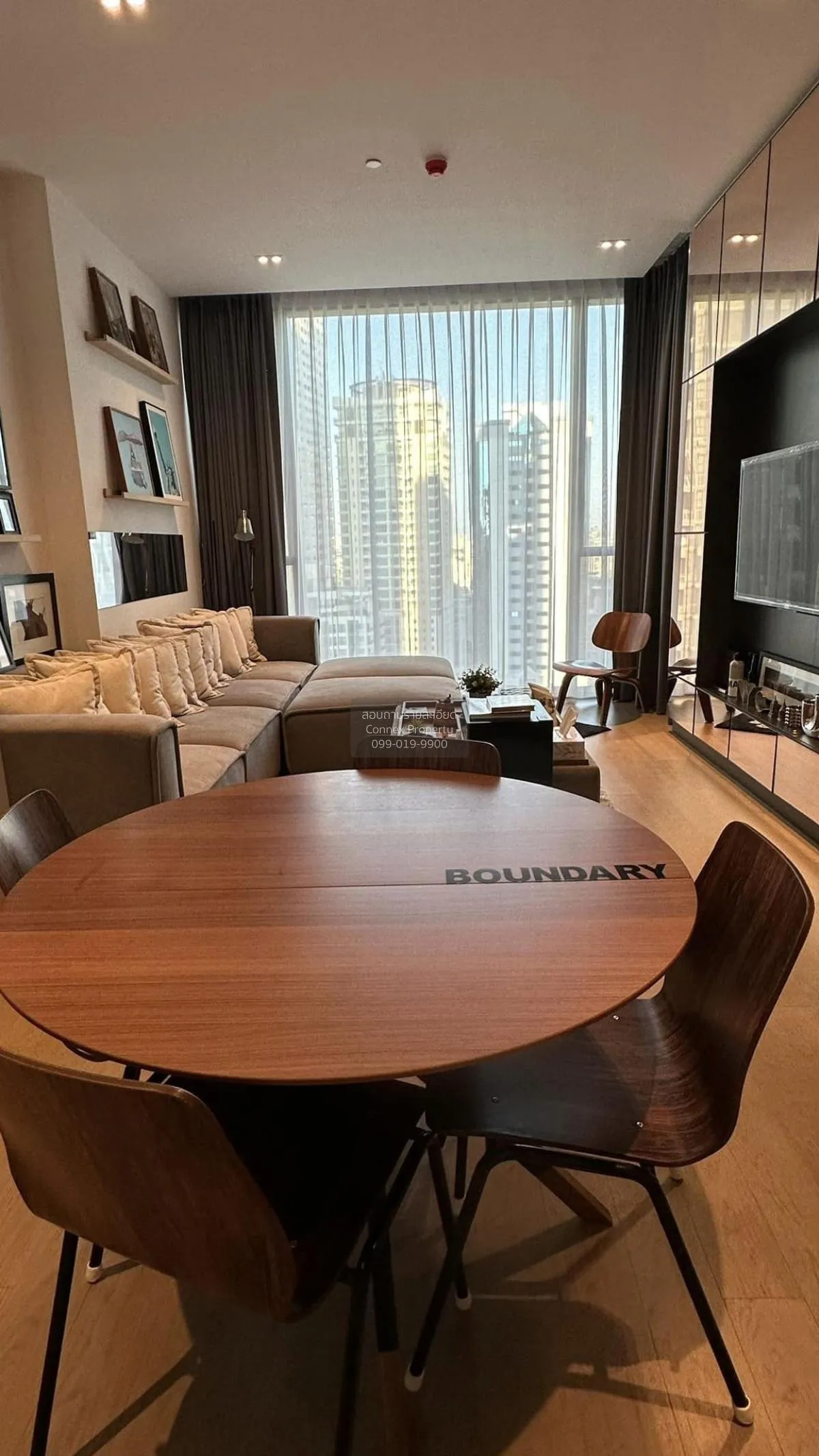 1 Bedroom condo in The Strand Thonglor