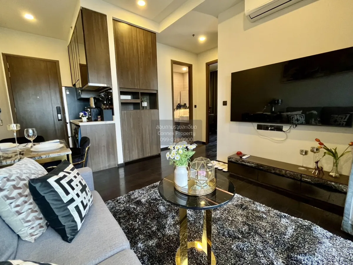 2 Bedroom condo in Park Origin Thonglor