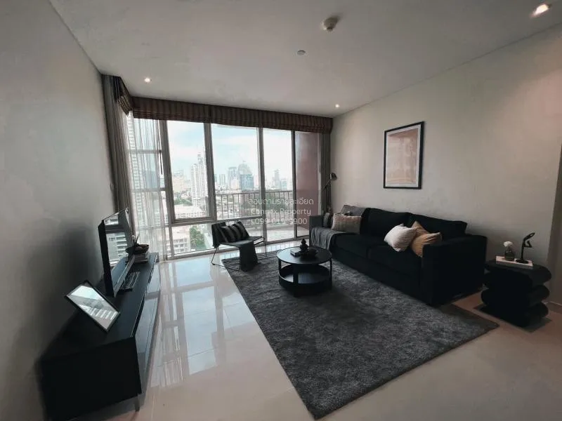 2 Bedroom condo in Fullerton Sukhumvit