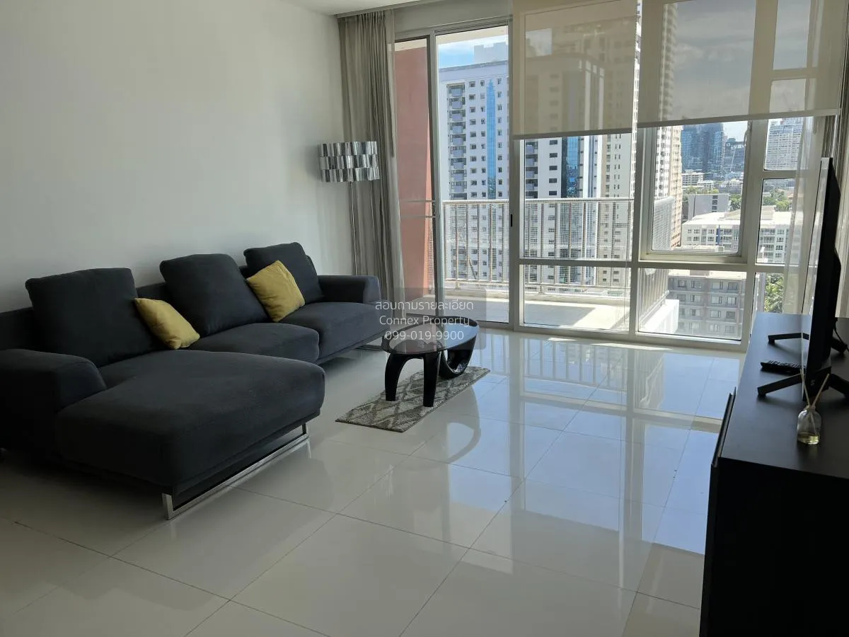2 Bedroom condo in Fullerton Sukhumvit