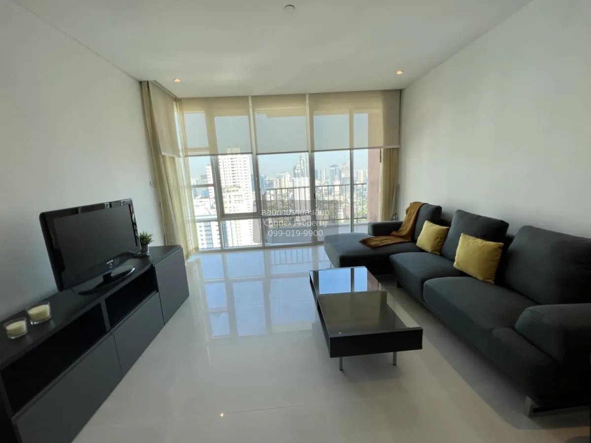 2 Bedroom condo in Fullerton Sukhumvit