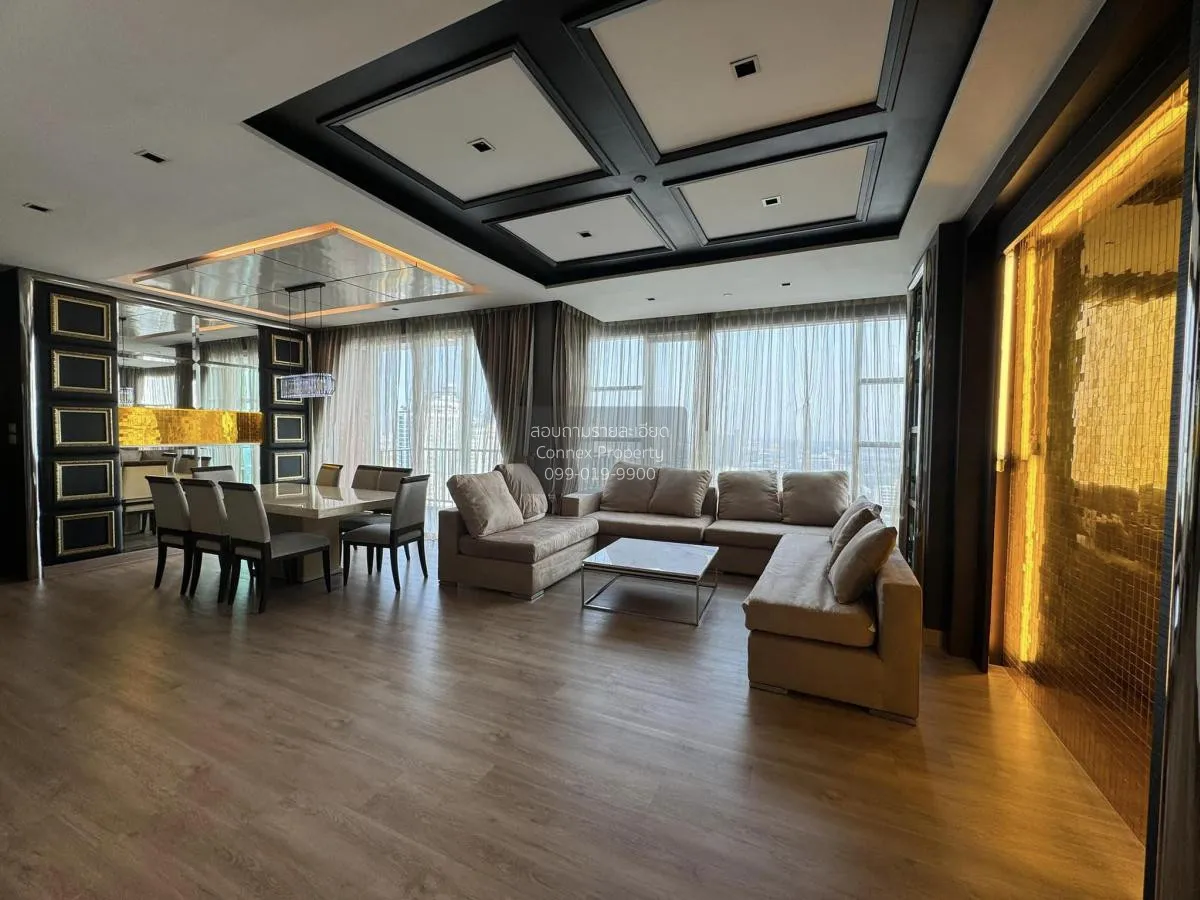 3 Bedroom condo in Fullerton Sukhumvit