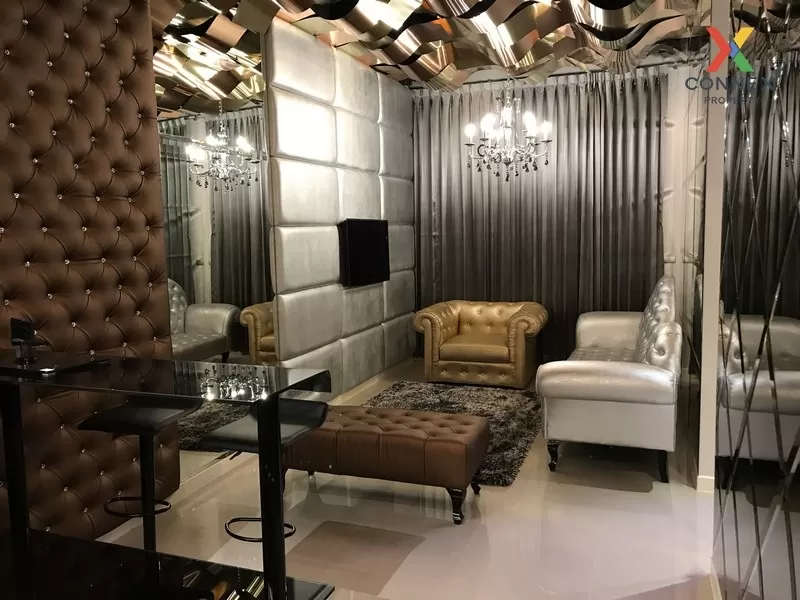 1 Bedroom condo in Circle Condominium