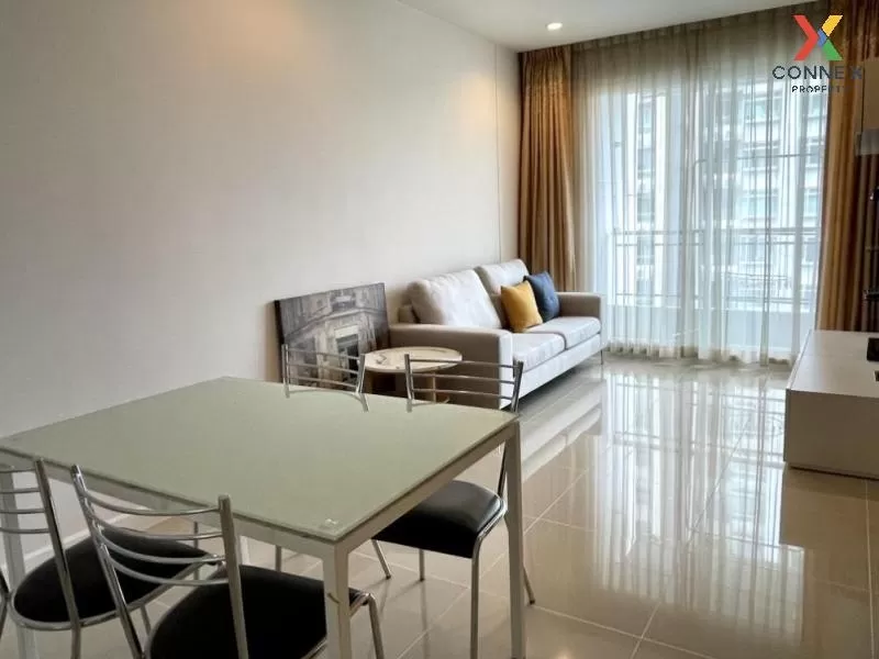 1 Bedroom condo in Circle Condominium