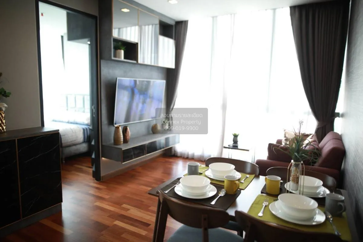 2 Bedroom condo in Wish Signature Midtown Siam