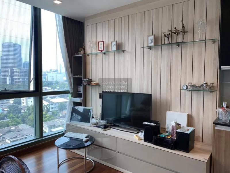 2 Bedroom condo in Wish Signature Midtown Siam