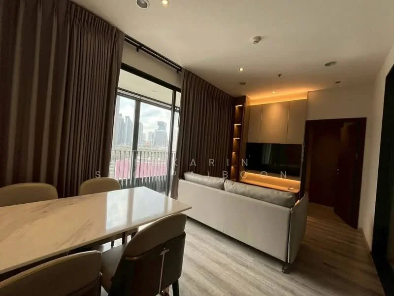 2 Bedroom condo in IDEO Mobi Asoke