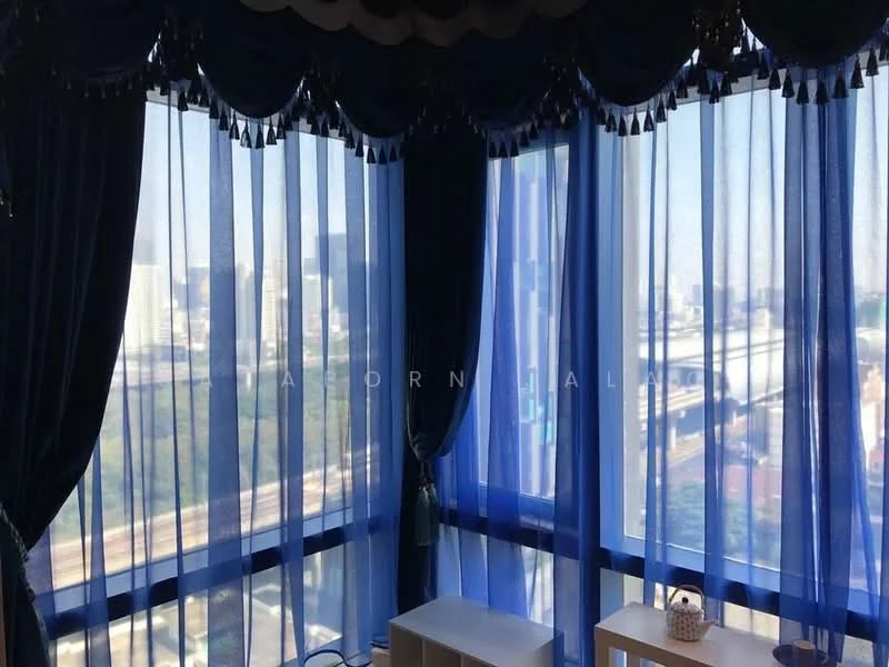 1 Bedroom condo in Circle Living Prototype