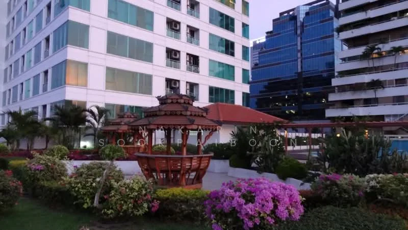 2 Bedroom condo in Sukhumvit Living Town